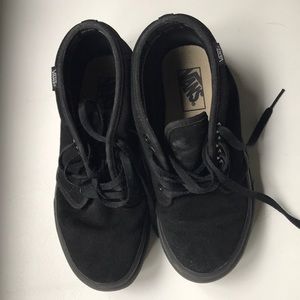 Vans Chukka black suede